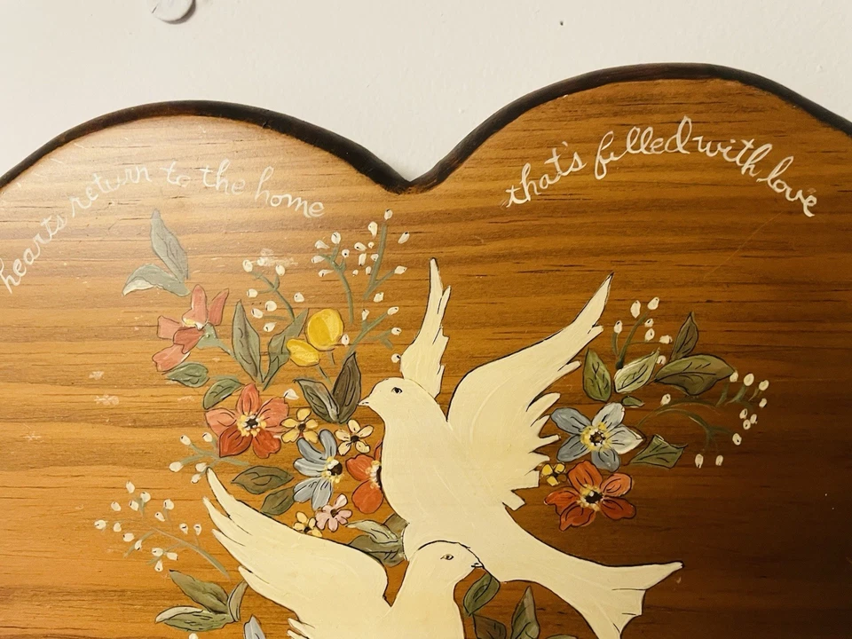 Vintage Wood heart  painted Doves Floral W/ Saying , Signed 1997 Primitive Folk - Image 2 of 4