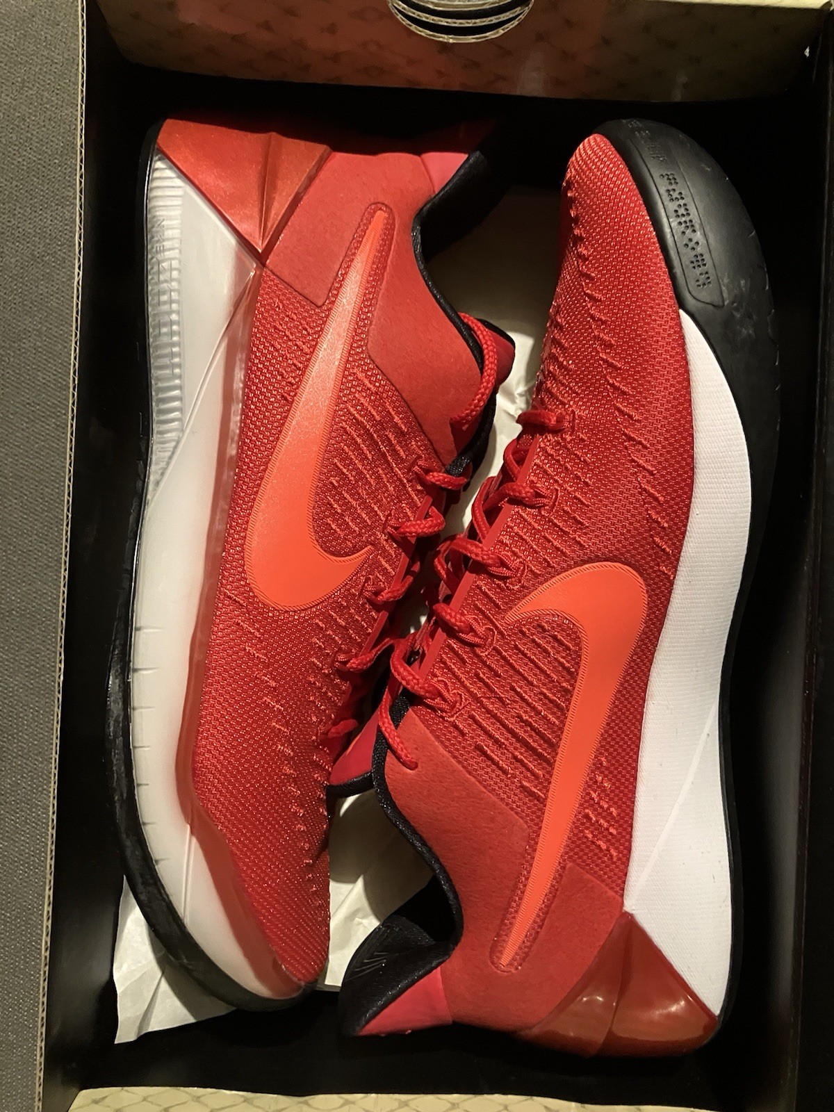 Kobe A.D. Basketball Shoes for Men Size 9.5