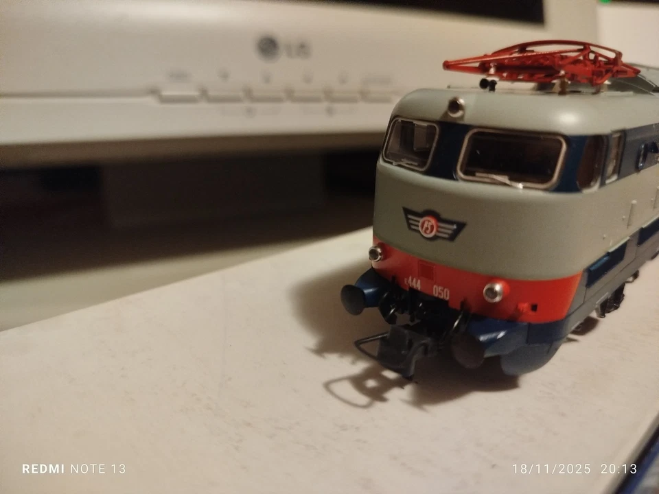 Locomotore elettrico ROCO E444.050 FS "Tartaruga" 2°serie Art.63890 rarita' - Immagine 4 di 4