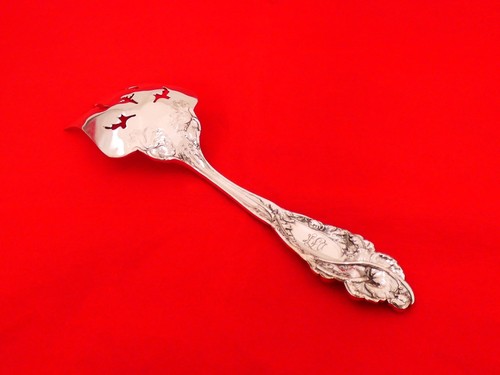 Reed & Barton Sterling Silver Love Disarmed Massive Vegetable Serving Fork OU-19 - Picture 4 of 6