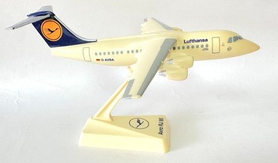 Avro RJ-85 Lufthansa Cityflyer 1990er Snap Fit Sammlermodell Maßstab 1:144