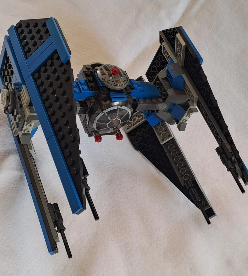 LEGO Star Wars 6206 TIE Interceptor, foto 1 di 5