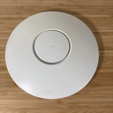 UBIQUITI UNIFI AP PRO WIFI ACCES POINT  UAP-PRO