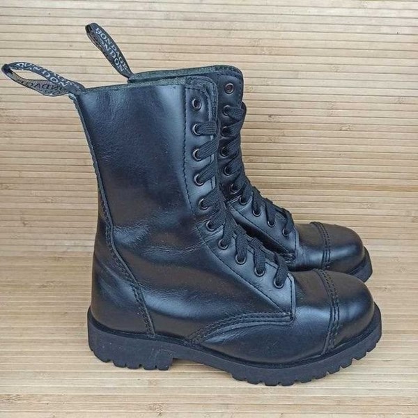 Women Bondage London Undercover Boots Black