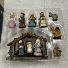 Vintage Small Nativity Set 11 Piece Nativity Complete Set In Original Box