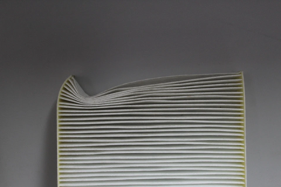 Cabin Air Filter for Renault Scenic 1996 1999 bosch M 2069 1987432069 - Image 4 of 4