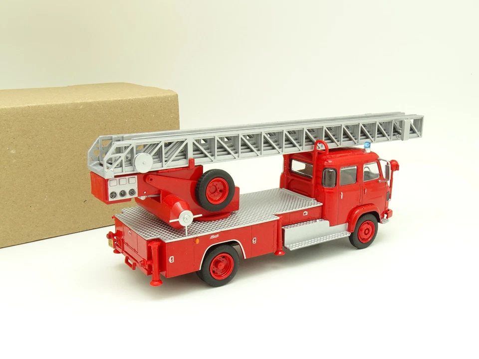 Ixo SB 1/43 - EPA Saviem S7 L Metz Pompiers - Photo 2/2