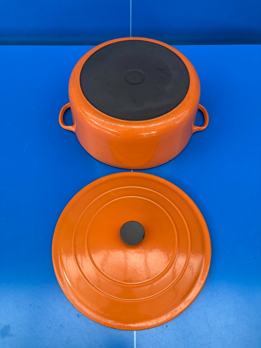 Grande cocotte en fonte le creuset orange - Arts de la table