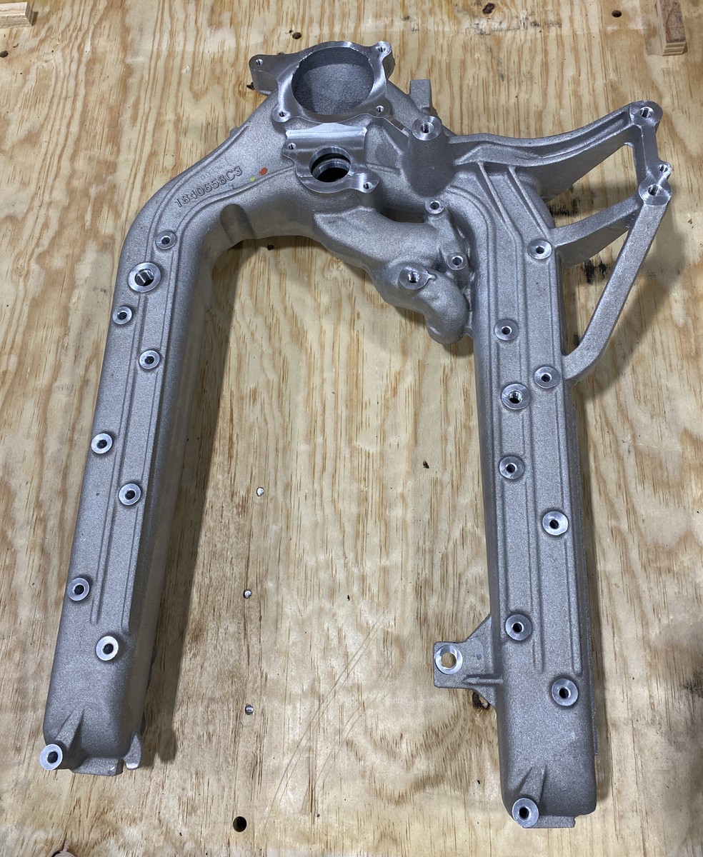 04 Ford 6.0 Diesel Powerstroke Intake Manifold 1840658C3 for 04 Ford 6.0 Diesel Powerstroke Intake Manifold 1840658C3 for