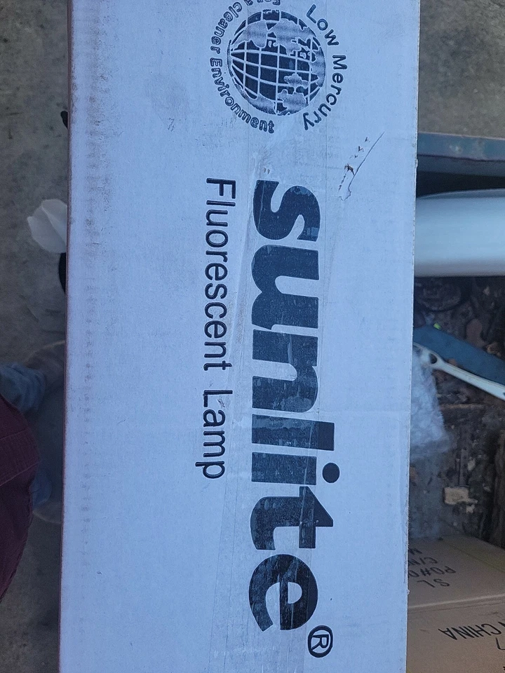 30 Pack Sunlite F30T12/CW 30-Watt T12 Fluor Tube Medium Bi Pin Base Cool White - Image 3 of 3