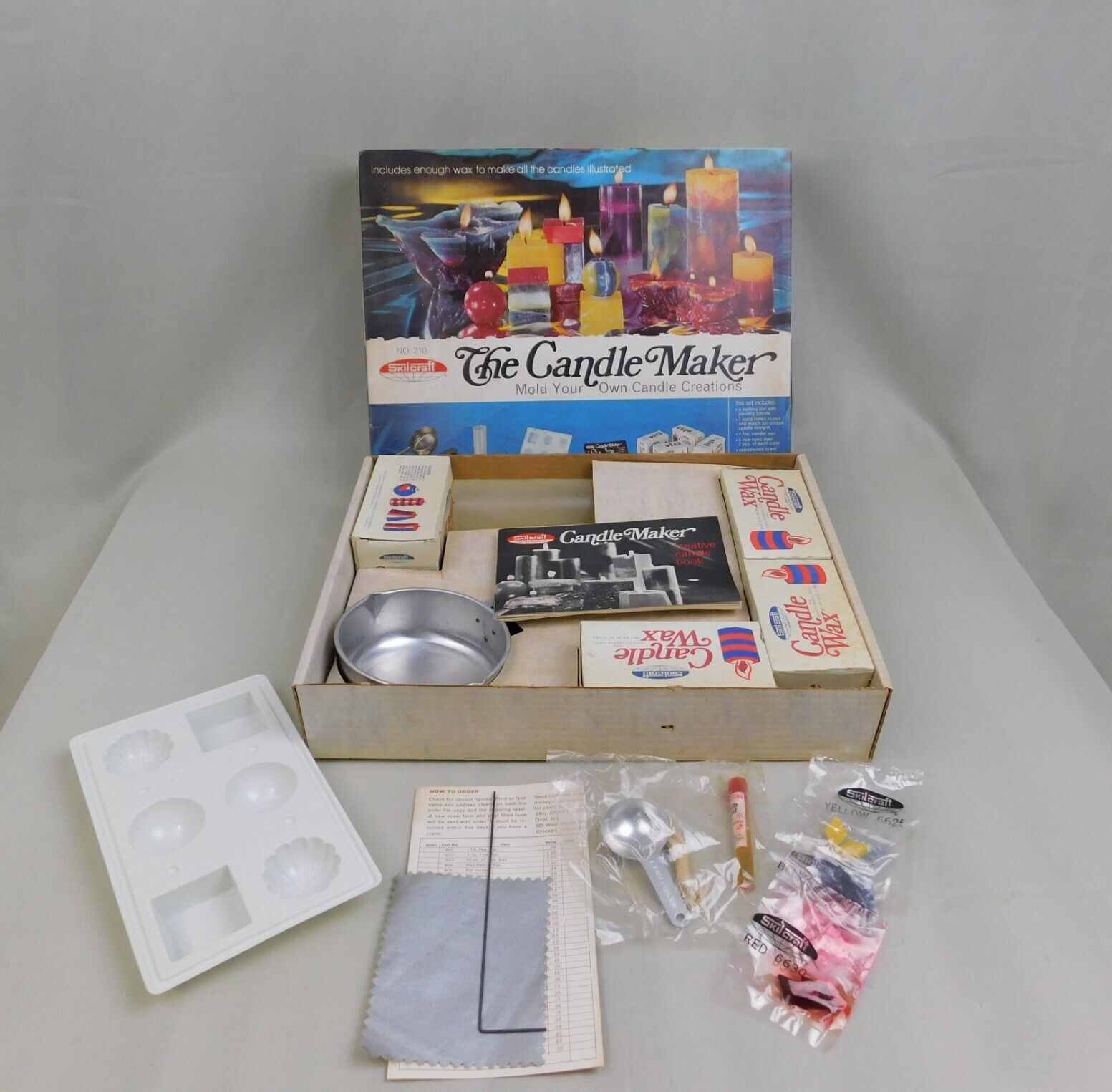 Vintage New Old Stock 1971 Skilcraft Candle Maker 4lbs Wax Molds & More #C20