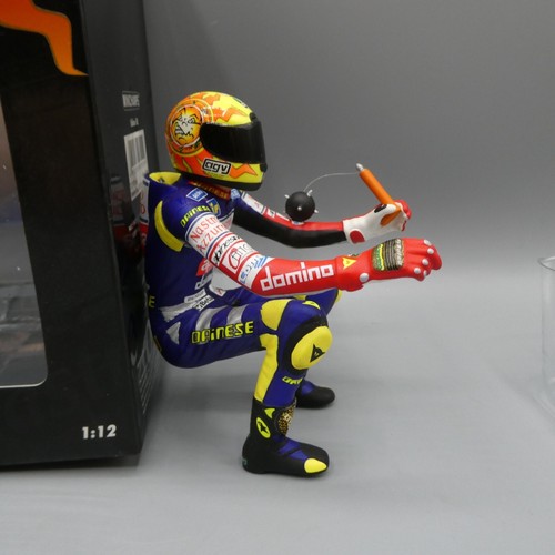 MINICHAMPS 1:12 VALENTINO ROSSI FIGURINE 312970146 APRILIA 125 SUPERMAN 1997 - Picture 5 of 9