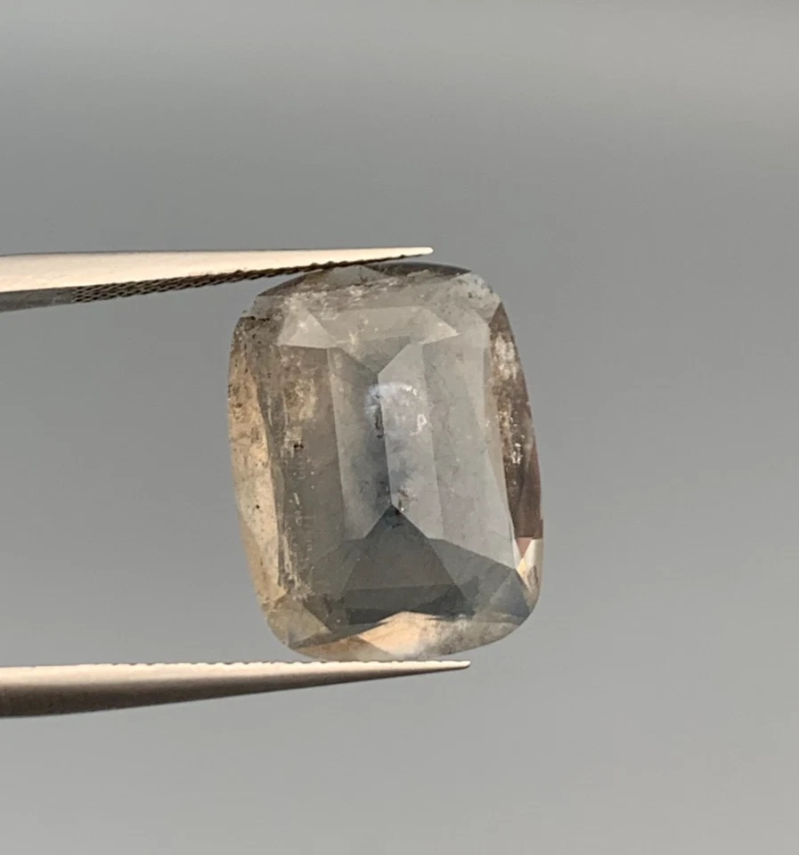 8.90ct blue quartz step coushion cut from pakistan - Image 4 of 4