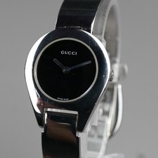 GUCCI Women's Watch 6700L Silver 27mm Vintage New Battery