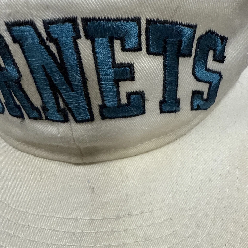 De colección Charlotte Hornets NBA Baloncesto Starter Arco Deletreado Snapback Gorra Gorra Foto 3 de 4