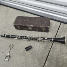 Boosey  Hawkes 2-20 Clarinet with Case Super Rare Selmer Henrich Model HS Oval