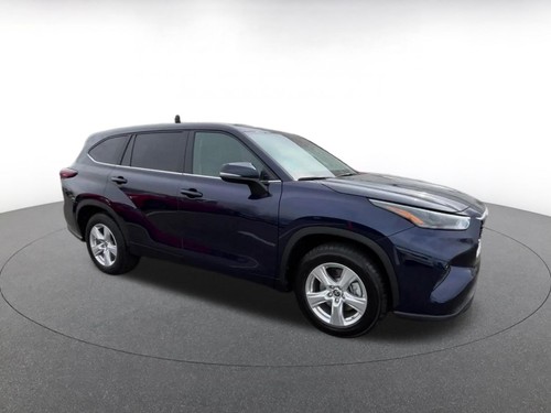 2025 Toyota Highlander LE