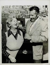 1975 Press Photo Buster Crabbe and Mina Wylie appear at Ft. Lauderdale event.