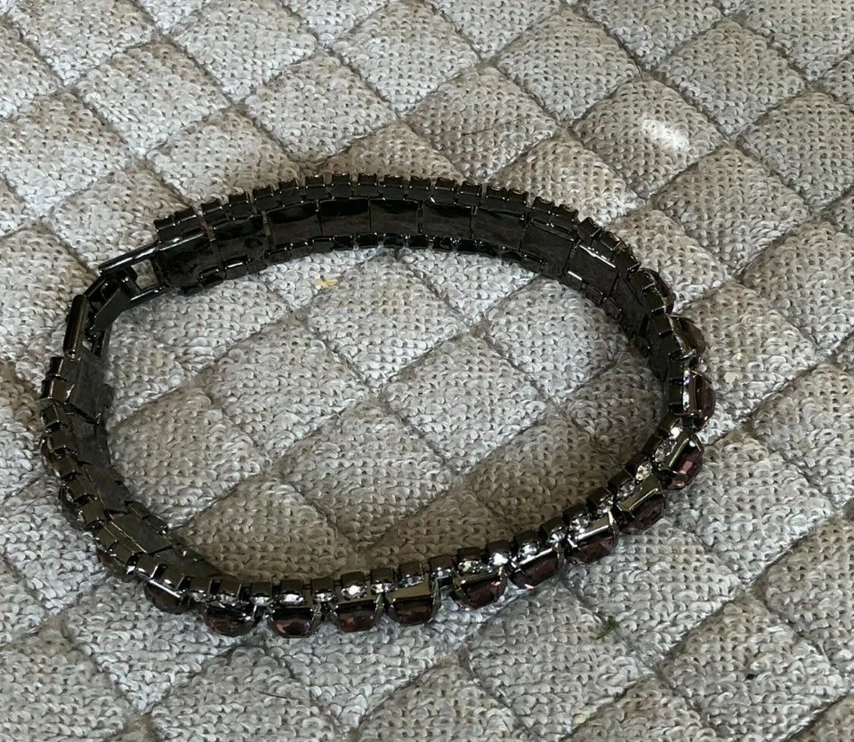 36cts Pink Crystal and Zircon Tennis Bracelet in White Gold Filled - Image 4 of 4