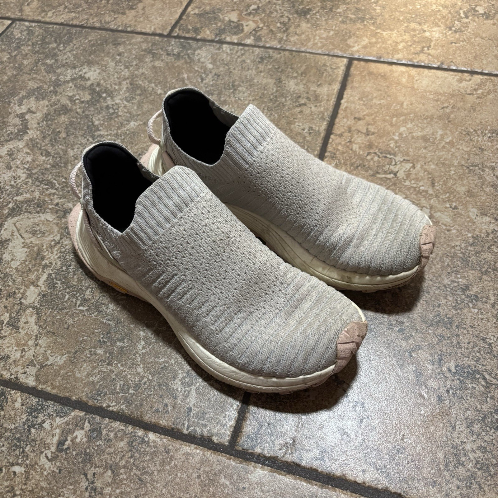 Scarpe da corsa Merrell Embark Moc grigio rosa slip on J067312 donna taglia 6 5us