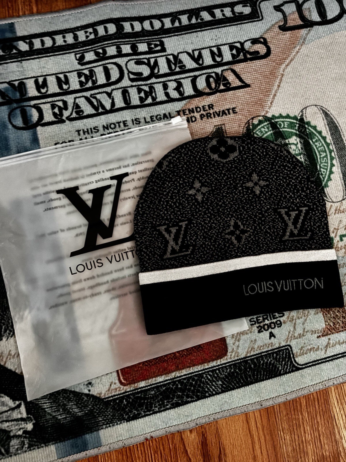 Louis Vuitton Black Damier Petite Beanie with LV Monogram Logo Wool