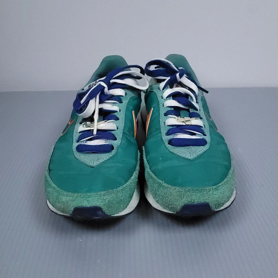 Size 7.5 Nike Waffle Trainer 2 First Use Green Noise DH4390-300 VGUC Nice - Image 2 of 4