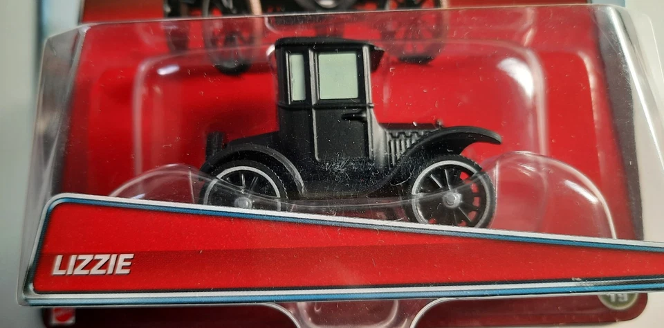 CARS Disney pixar 2015 Lizzie radiator springs logo raro mattel 1/55 maclama - Immagine 4 di 4