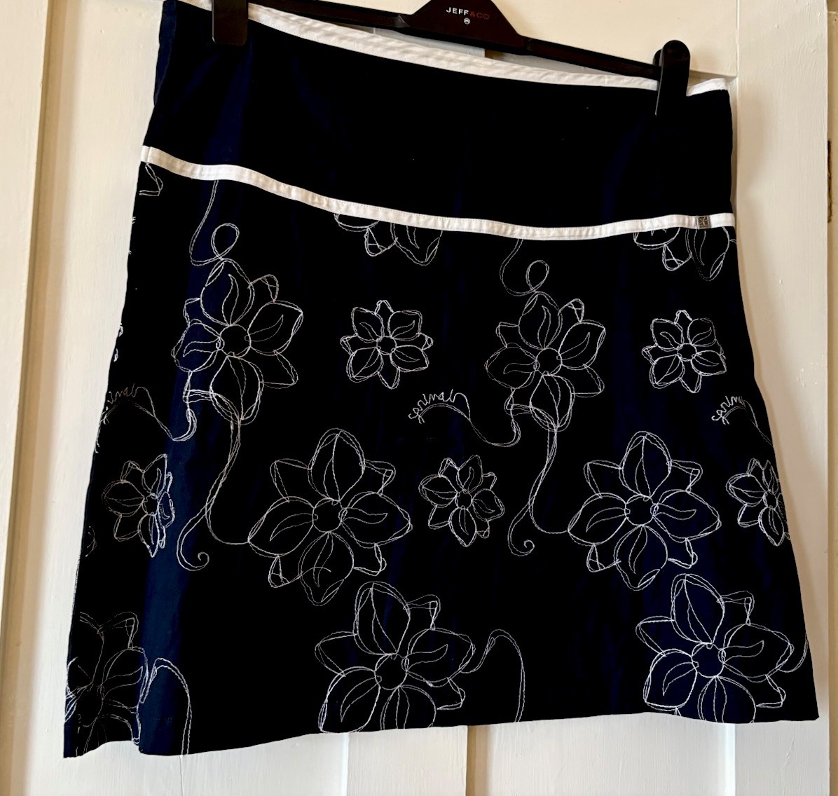 Black & White Floral Embroidered Cotton A-Line Skirt UK14 L21