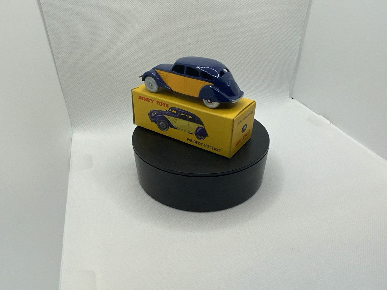 Picture 2 of 6