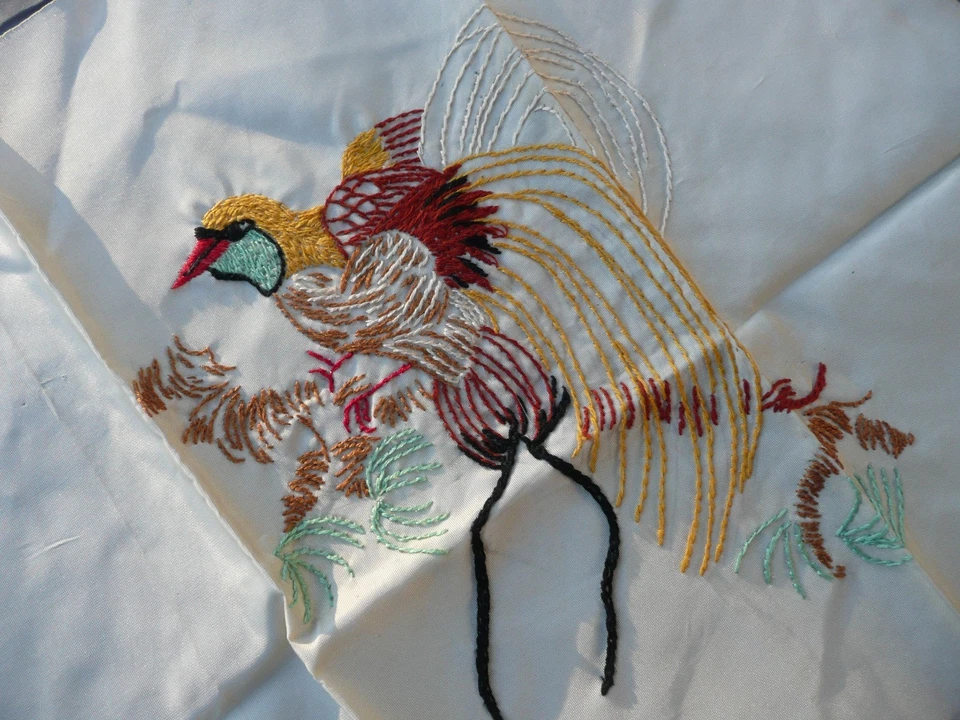 broderies en couleur faite main - Photo 2/4
