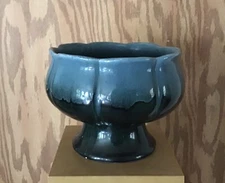 Vintage Ungemach Pottery Tulip Shaped Flower Pot Planter