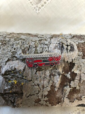 Pins Brosche Feuerwehrwagen Cef Paris B024