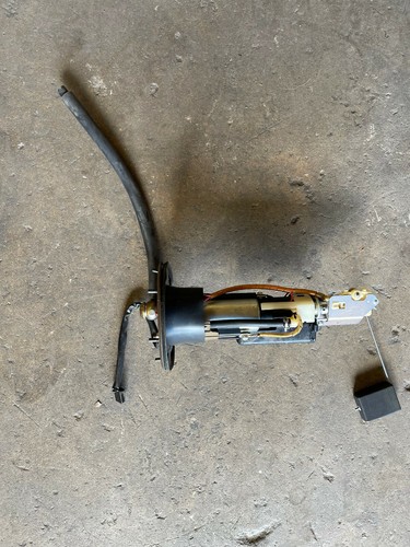 03-06 CBR 600RR FUEL PUMP GAS PETROL 