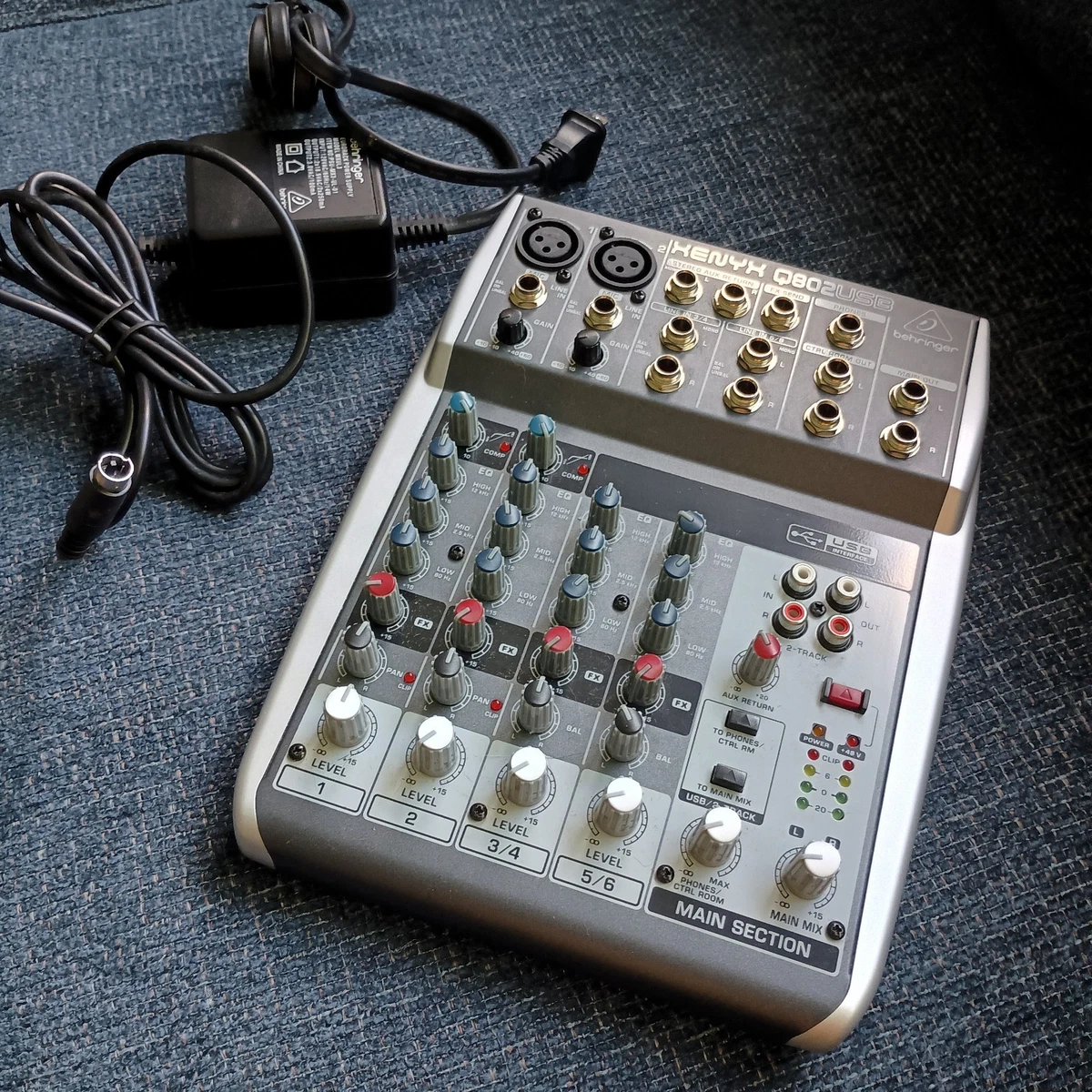 新品開封未使用品 Behringer XENYX 802 8chアナログミキサー 2026年