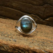 مقتنيات Marvelous Labradorite