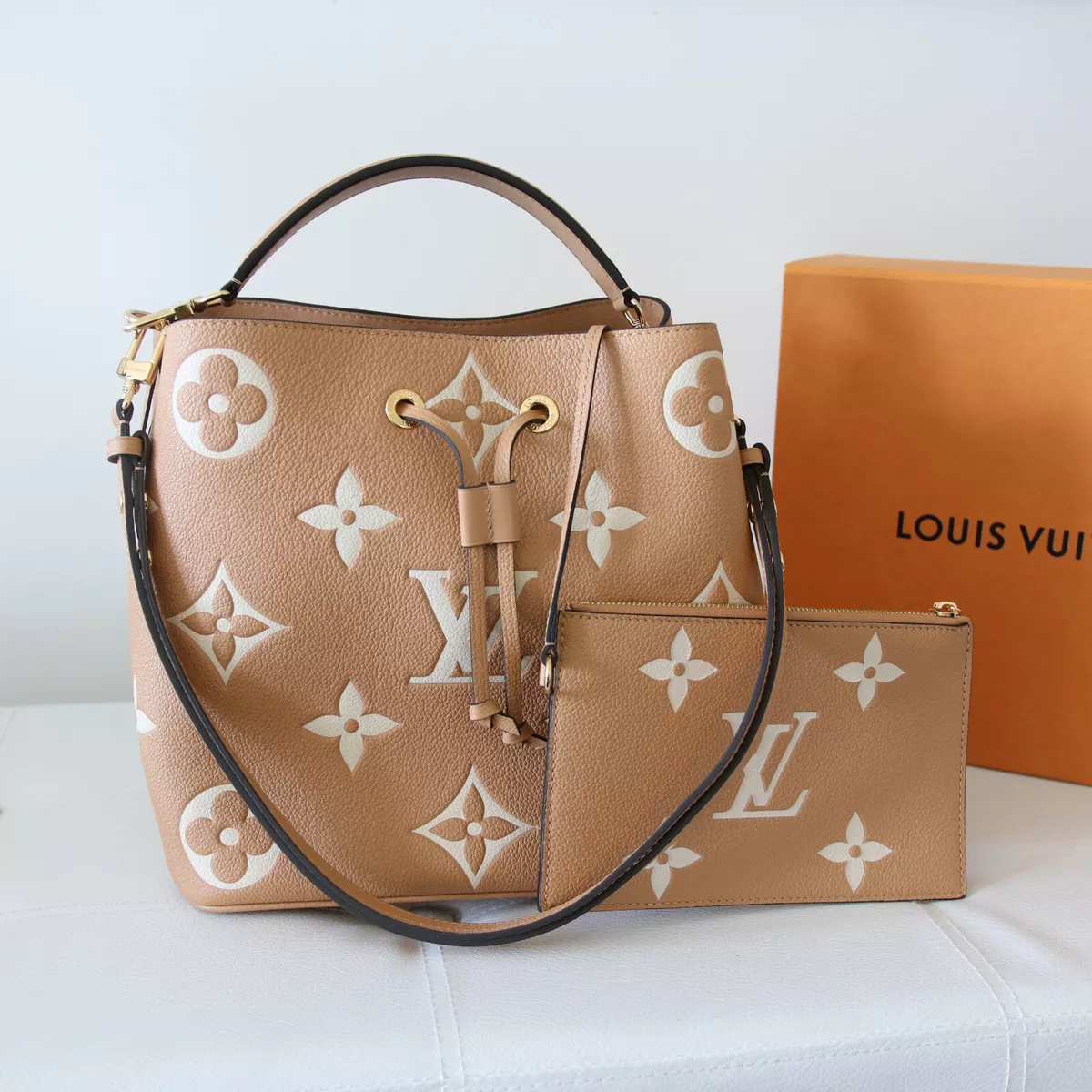 Louis Vuitton Empreinte Monogram Giant NeoNoe