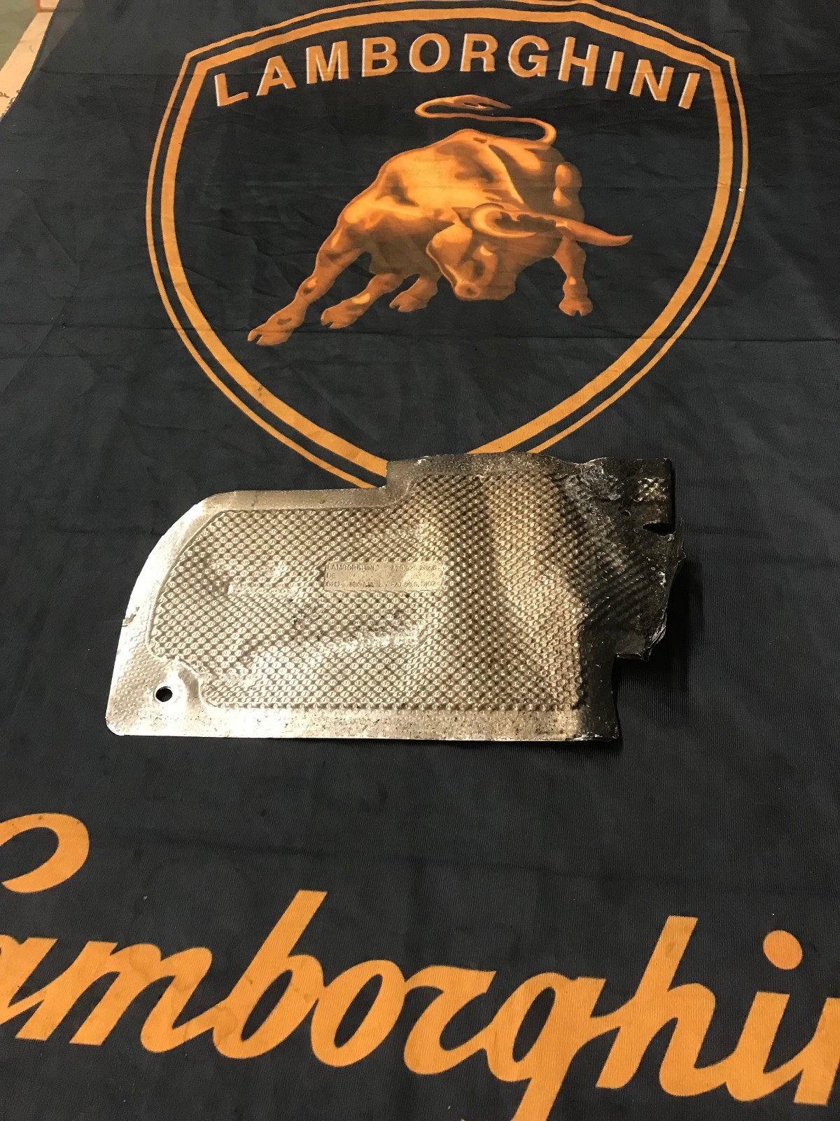 LAMBORGHINI AVENTADOR LP700 COUPE ROADSTER HEAT PROTECTION SHIELD OEM 470825732C