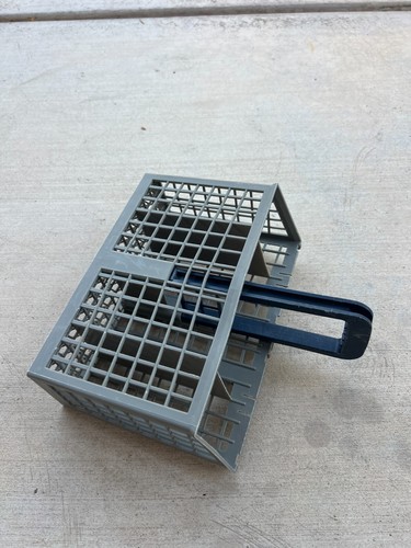 Samsung Dishwasher basket - DW80J3020US / DW80F600UTS - Picture 5 of 9
