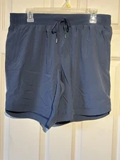 CALIA By Carrie Underwood Medium Journey Collection Mid-Rise Short Relaxed Gray