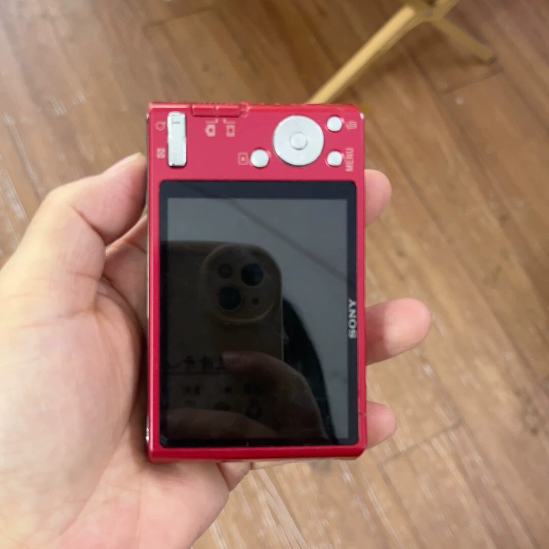 SONY Cyber-Shot DSC-W330 14.1MP Vintage Digital Camera 4× Zoom Red