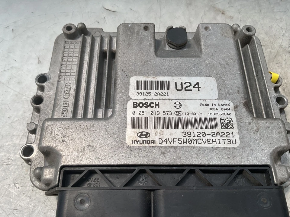 CENTRALINA MOTORE PER HYUNDAI i40 Serie (CW) (11) 39120-2A221 0281019573 Diesel - Immagine 4 di 4