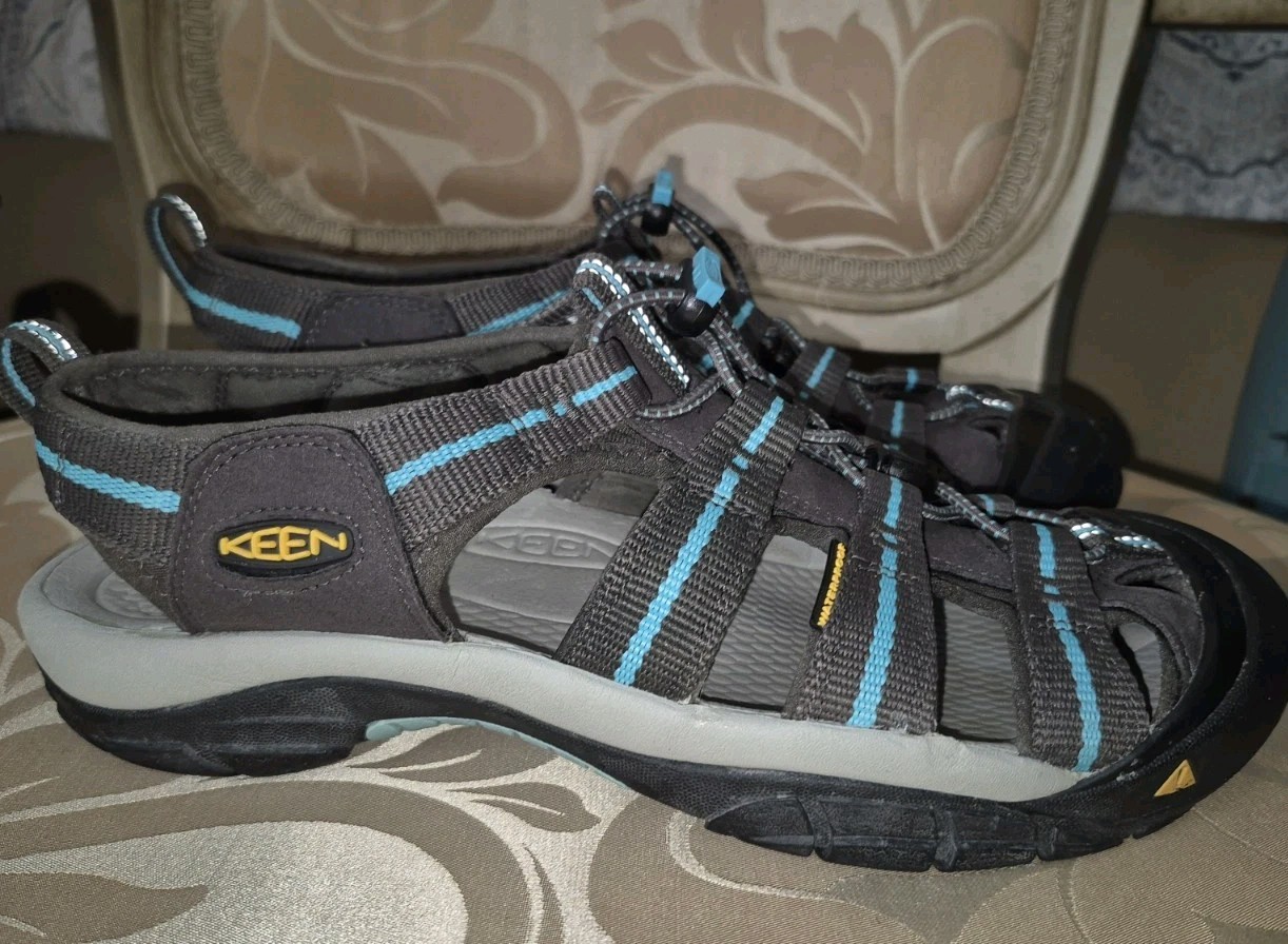 Sandalo KEEN Newport H2 11 US donna Raven Capri 1014200 impermeabile escursionismo come nuovo