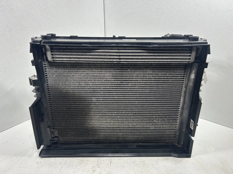 BMW 750LI E65 E66 2006-2008 motor radiador y ventilador de refrigeración combinación OEM Foto 2 de 4
