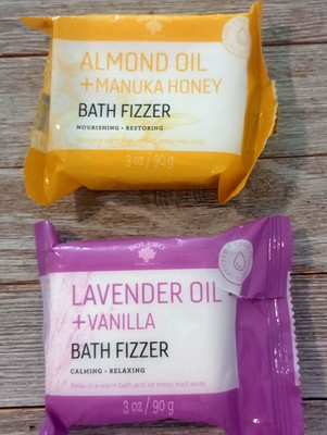 Bolero 1-Lavender Oil & Vanilla & 1-Almond Oil & Manuka Honey Bath Fizzers