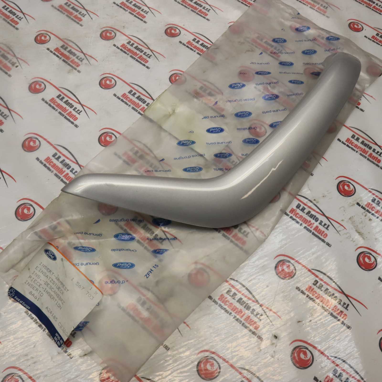 Genuine Ford Fiesta 2008-2022 Front Armrest Door Insert 1567703  