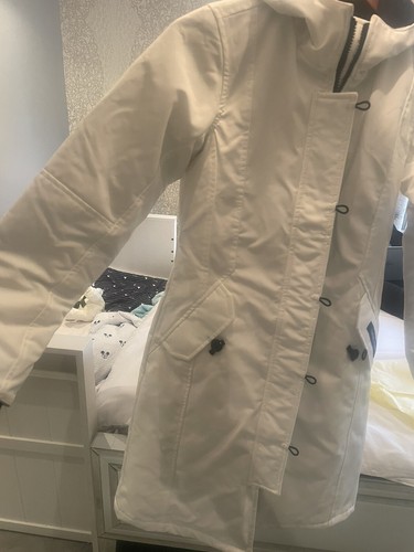 Rrp £650 CANADA GOOSE YOUTH BRITTANIA PARKA (SIZE M 10-12) North Star White XS - Picture 4 of 14
