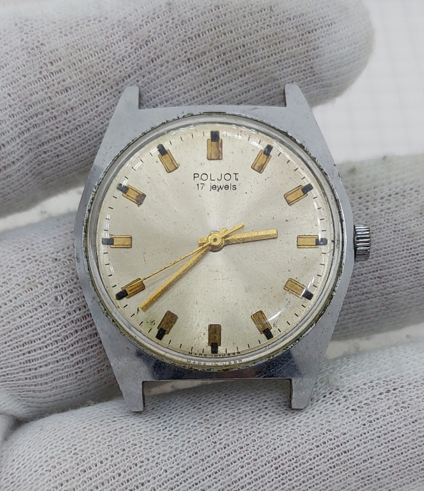 Mechanical vintage men's wristwatch POLYOT 17 stones. Rare. Collection. Made in
