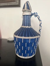Plastic Woven Wicker Wine Bottle Glass Jug with Handle 10” MCM