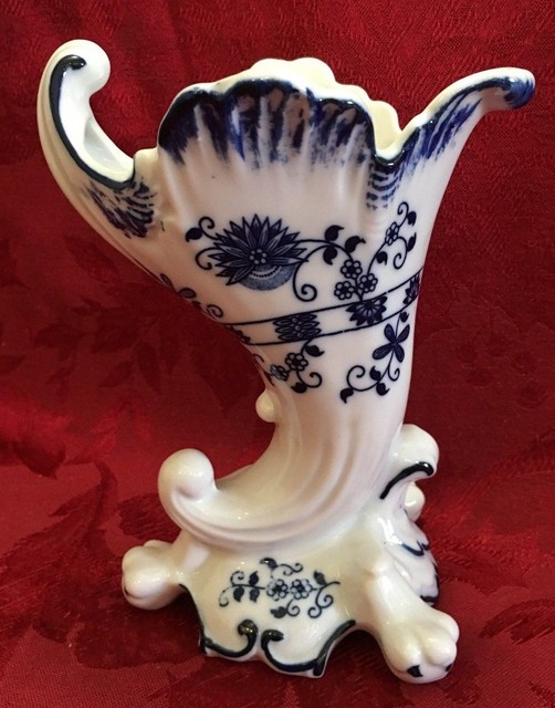 Cornucopia Horn Of Plenty White Blue Vase Vienna Woods Fine China 6