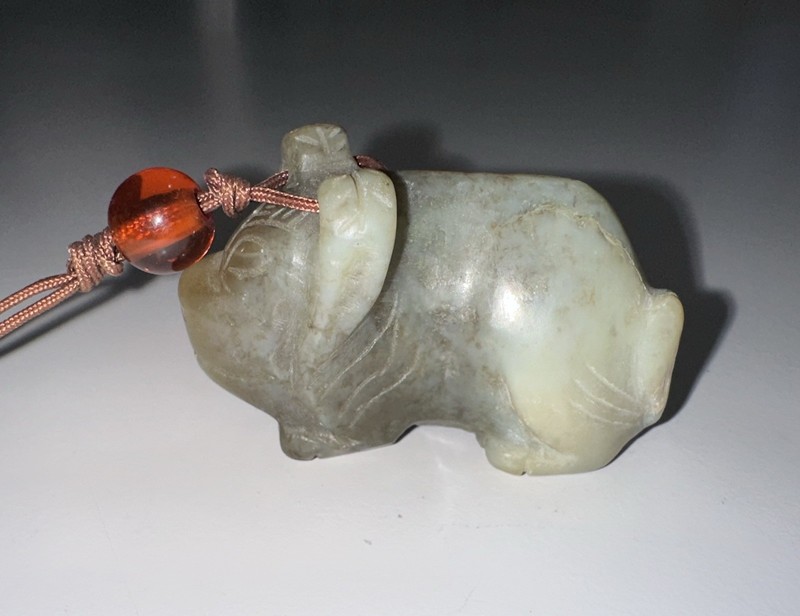 Vintage Chinese Zodiac Jade Water Buffalo Necklace 2” RARE!!!!